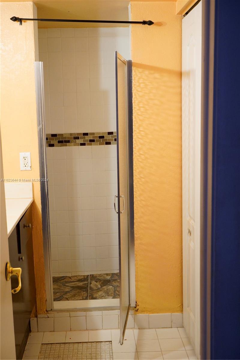 4215 N University Dr 301, Sunrise, Florida 33351, 2 Bedrooms Bedrooms, ,2 BathroomsBathrooms,Residential,For Sale,4215 N University Dr 301,A11523644