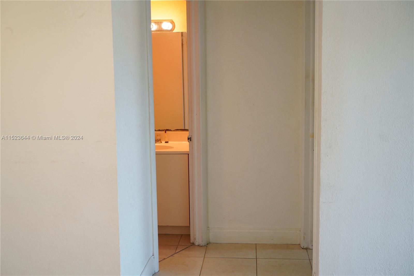 4215 N University Dr 301, Sunrise, Florida 33351, 2 Bedrooms Bedrooms, ,2 BathroomsBathrooms,Residential,For Sale,4215 N University Dr 301,A11523644