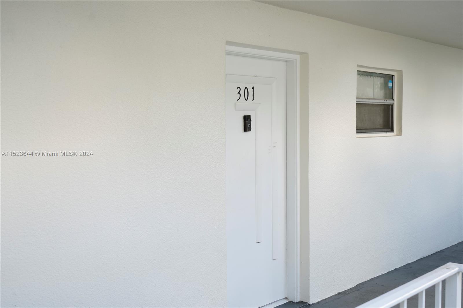 4215 N University Dr 301, Sunrise, Florida 33351, 2 Bedrooms Bedrooms, ,2 BathroomsBathrooms,Residential,For Sale,4215 N University Dr 301,A11523644