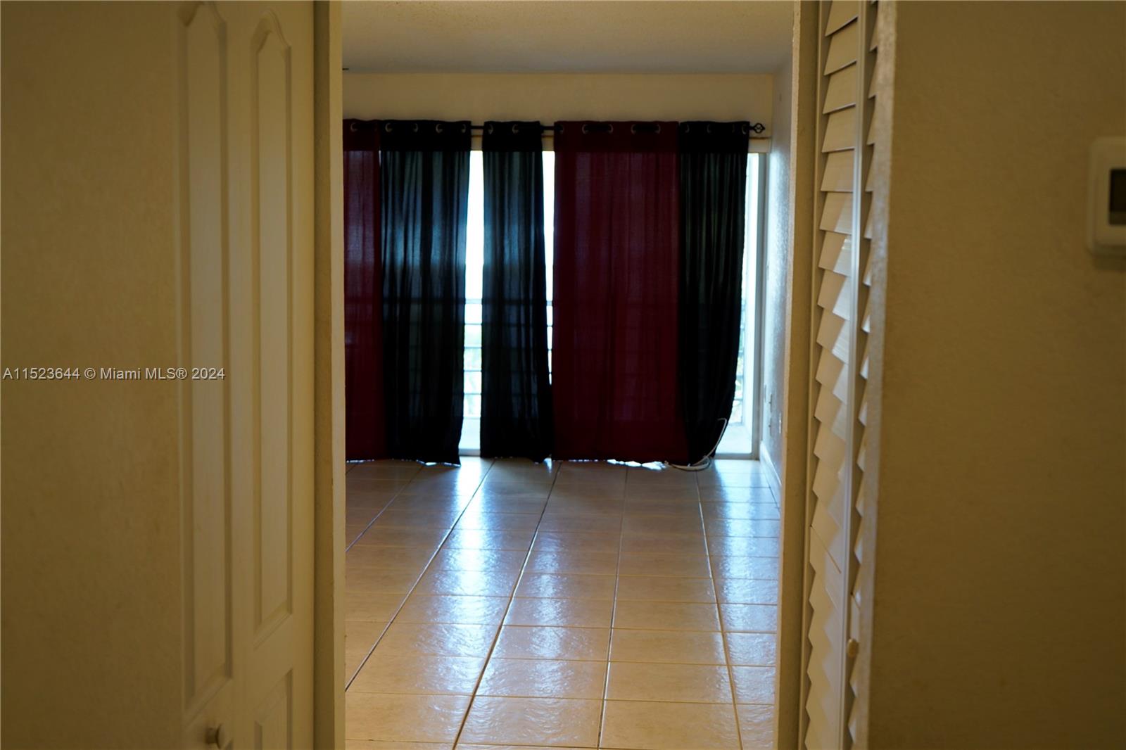 4215 N University Dr 301, Sunrise, Florida 33351, 2 Bedrooms Bedrooms, ,2 BathroomsBathrooms,Residential,For Sale,4215 N University Dr 301,A11523644