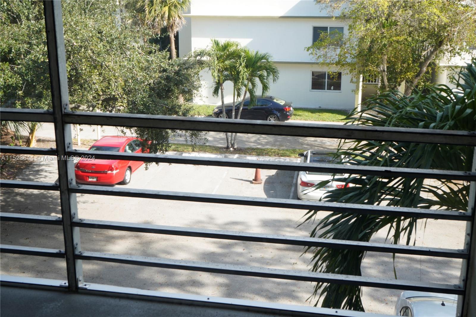 4215 N University Dr 301, Sunrise, Florida 33351, 2 Bedrooms Bedrooms, ,2 BathroomsBathrooms,Residential,For Sale,4215 N University Dr 301,A11523644