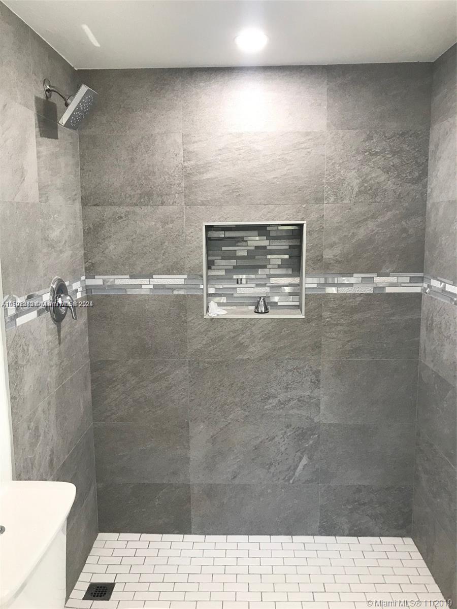 8879 Fontainebleau Blvd 204, Miami, Florida 33172, 2 Bedrooms Bedrooms, ,1 BathroomBathrooms,Residential,For Sale,8879 Fontainebleau Blvd 204,A11522862