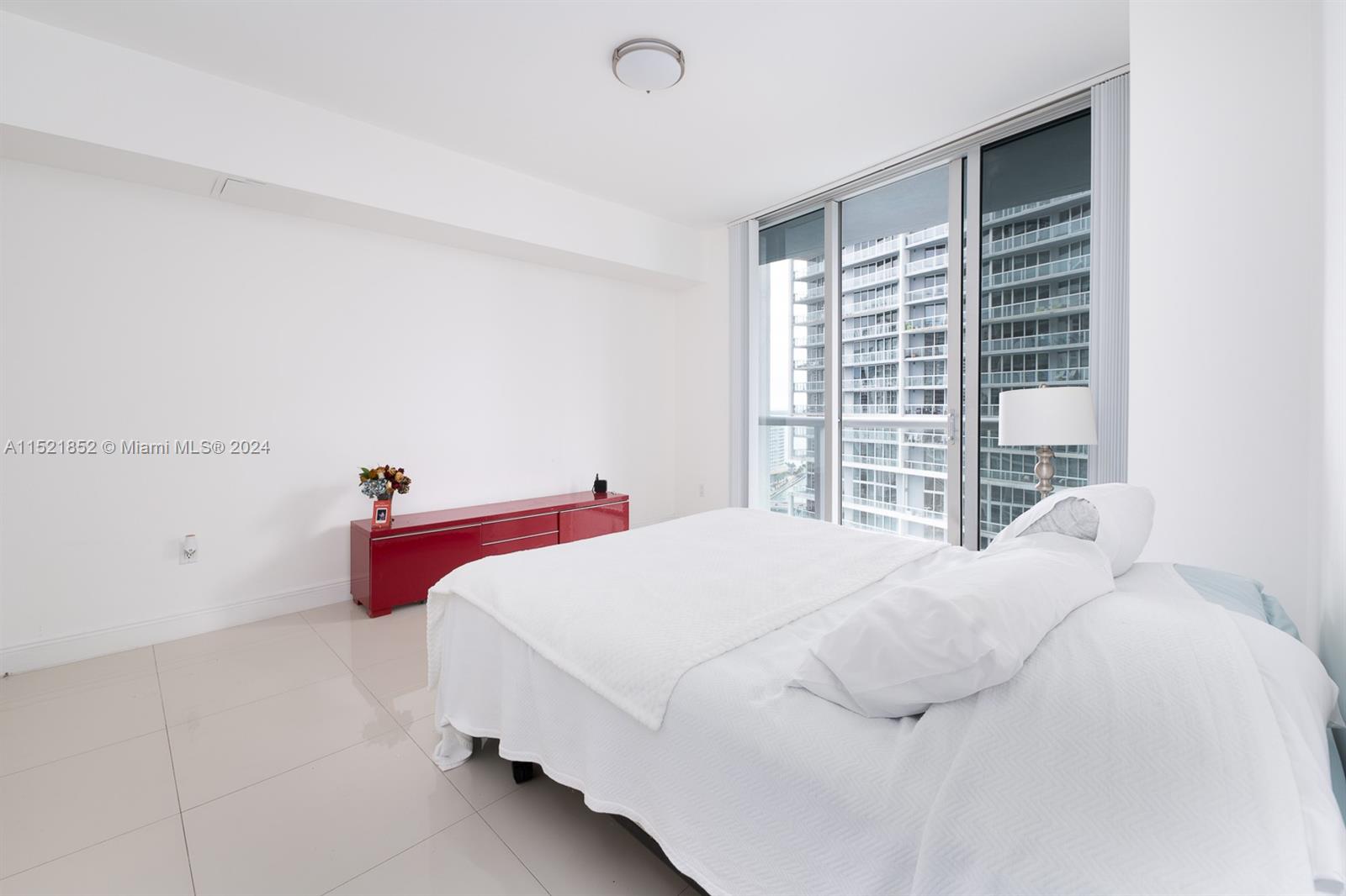 475 Brickell Ave 2509, Miami, Florida 33131, 2 Bedrooms Bedrooms, ,2 BathroomsBathrooms,Residential,For Sale,475 Brickell Ave 2509,A11521852
