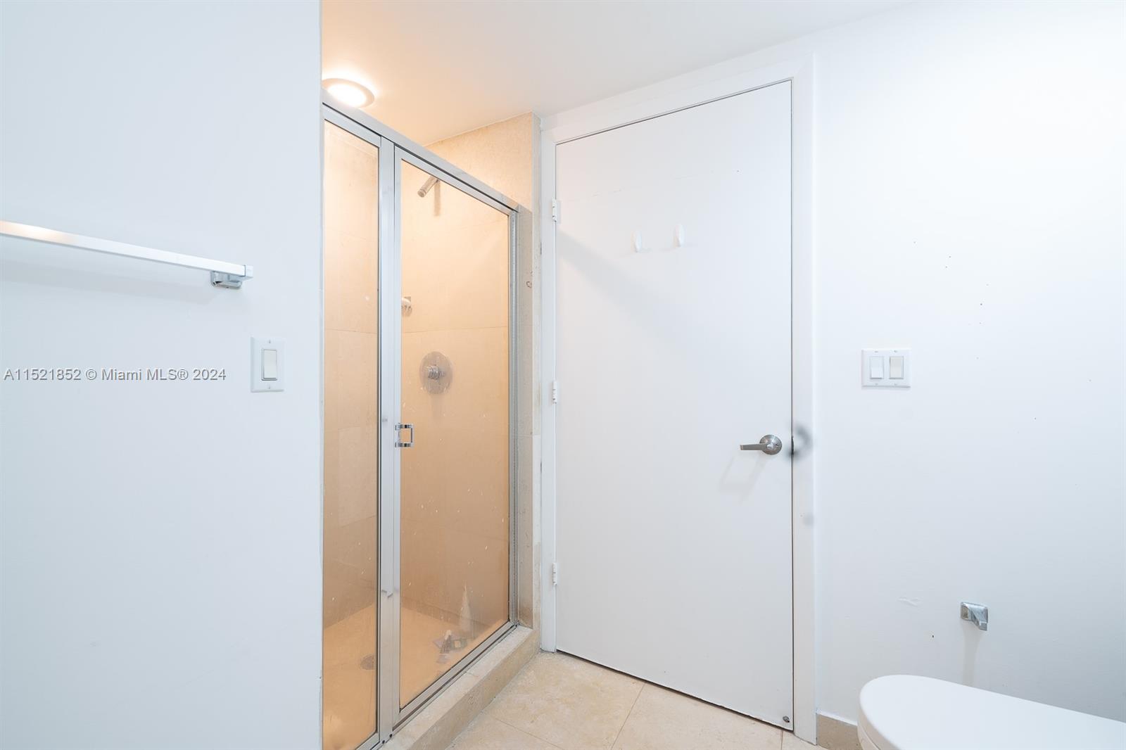 475 Brickell Ave 2509, Miami, Florida 33131, 2 Bedrooms Bedrooms, ,2 BathroomsBathrooms,Residential,For Sale,475 Brickell Ave 2509,A11521852