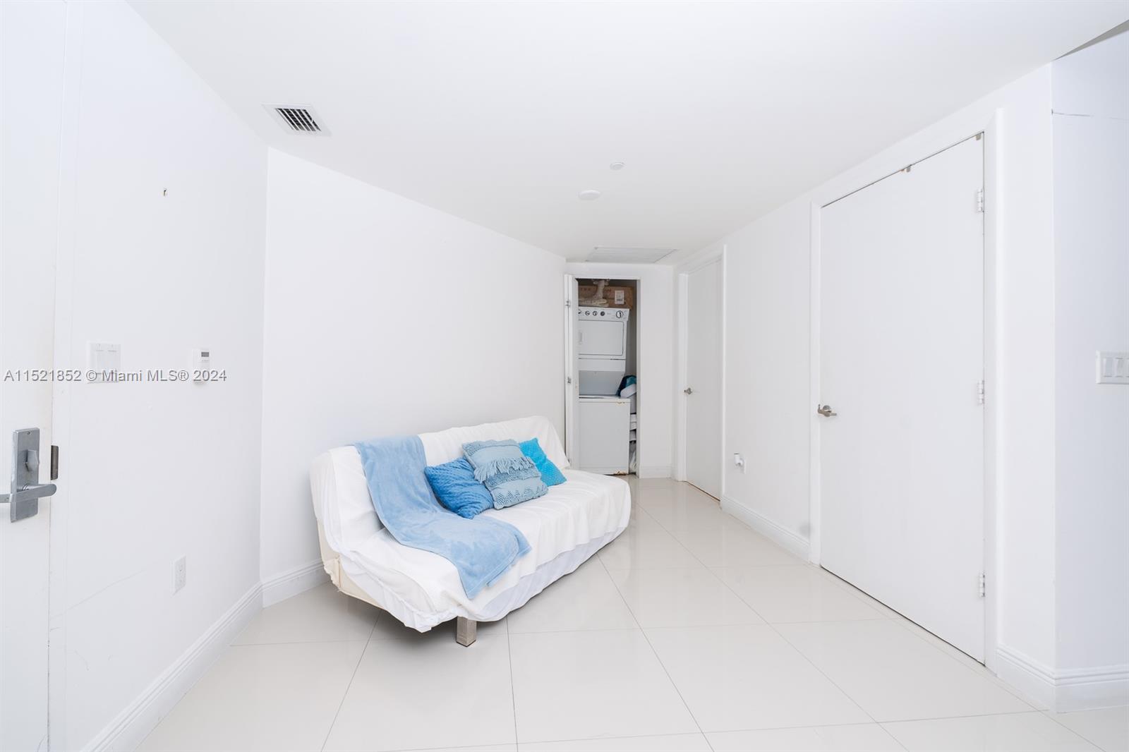 475 Brickell Ave 2509, Miami, Florida 33131, 2 Bedrooms Bedrooms, ,2 BathroomsBathrooms,Residential,For Sale,475 Brickell Ave 2509,A11521852