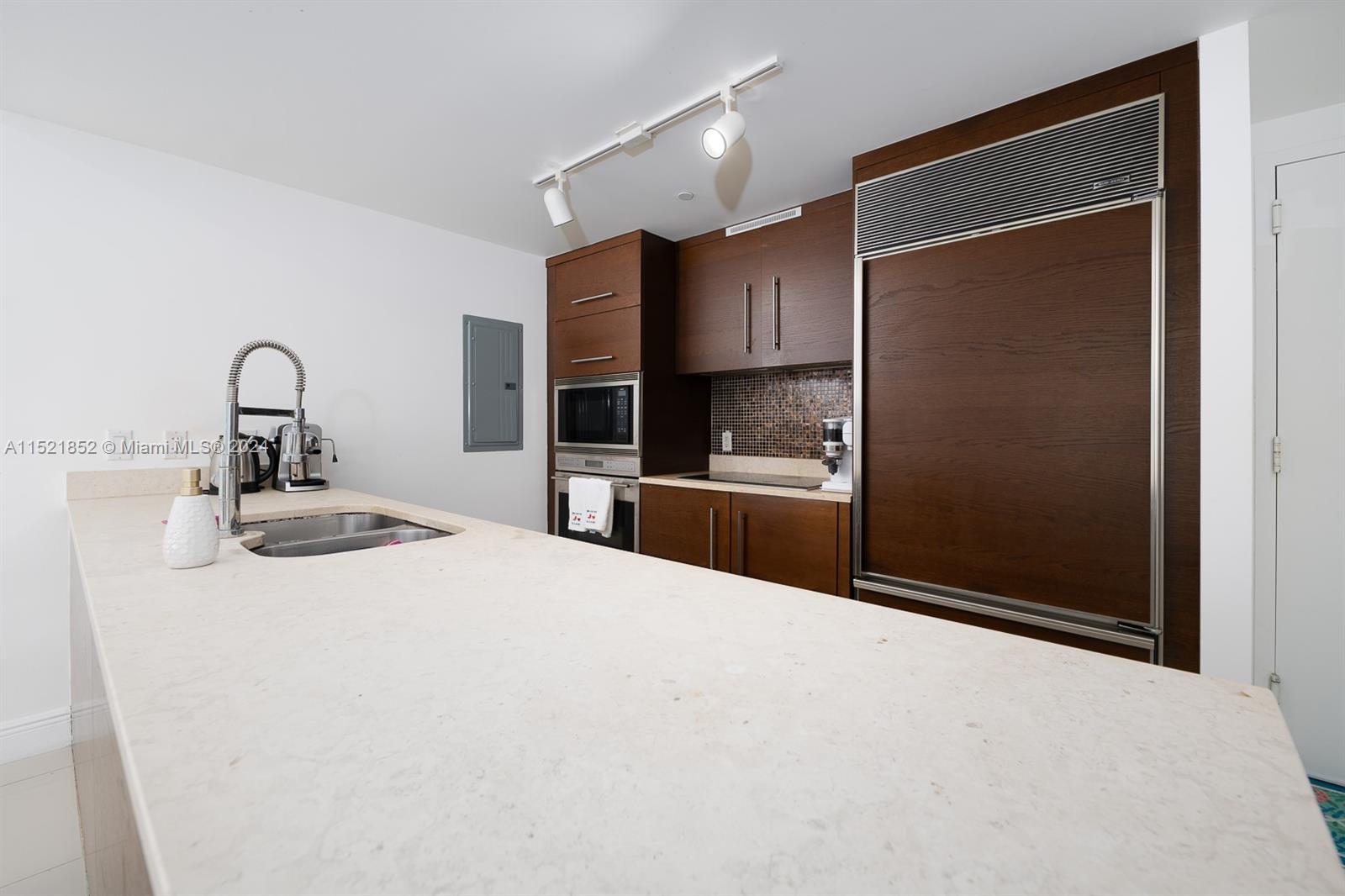 475 Brickell Ave 2509, Miami, Florida 33131, 2 Bedrooms Bedrooms, ,2 BathroomsBathrooms,Residential,For Sale,475 Brickell Ave 2509,A11521852