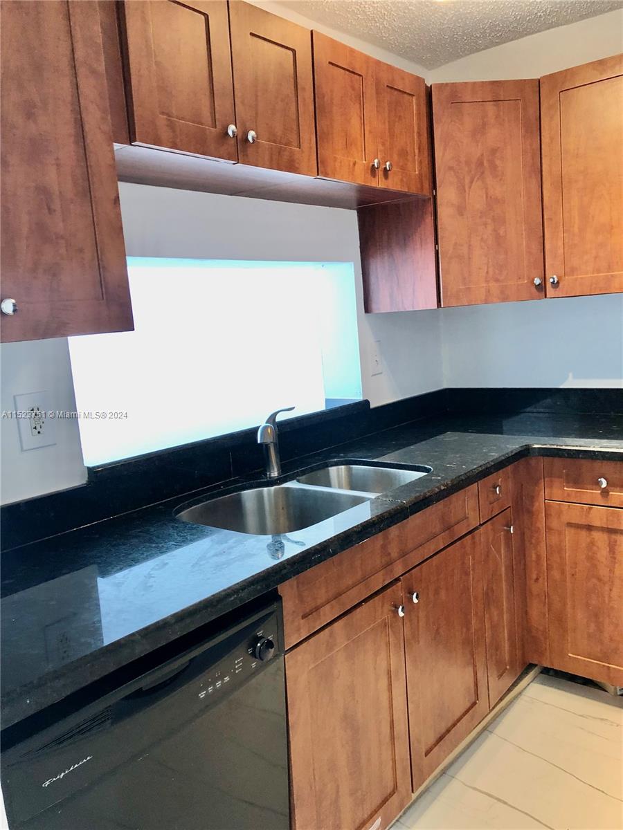 488 NW 165th St Rd B-409, Miami, Florida 33169, 2 Bedrooms Bedrooms, ,2 BathroomsBathrooms,Residentiallease,For Rent,488 NW 165th St Rd B-409,A11523761