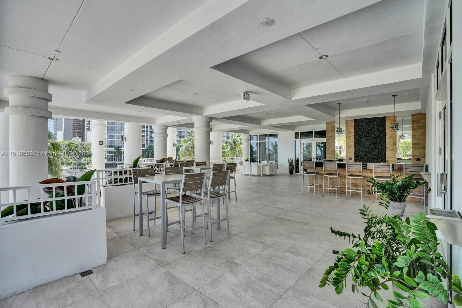 801 Brickell Key Blvd 1804, Miami, Florida 33131, 3 Bedrooms Bedrooms, ,3 BathroomsBathrooms,Residentiallease,For Rent,801 Brickell Key Blvd 1804,A11510659