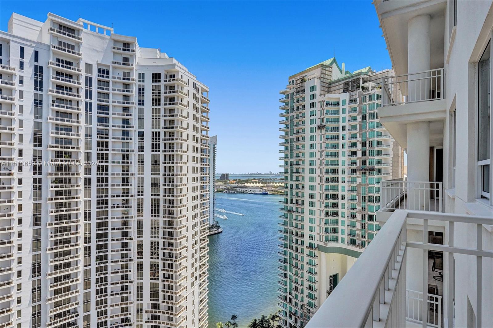 801 Brickell Key Blvd 1804, Miami, Florida 33131, 3 Bedrooms Bedrooms, ,3 BathroomsBathrooms,Residentiallease,For Rent,801 Brickell Key Blvd 1804,A11510659