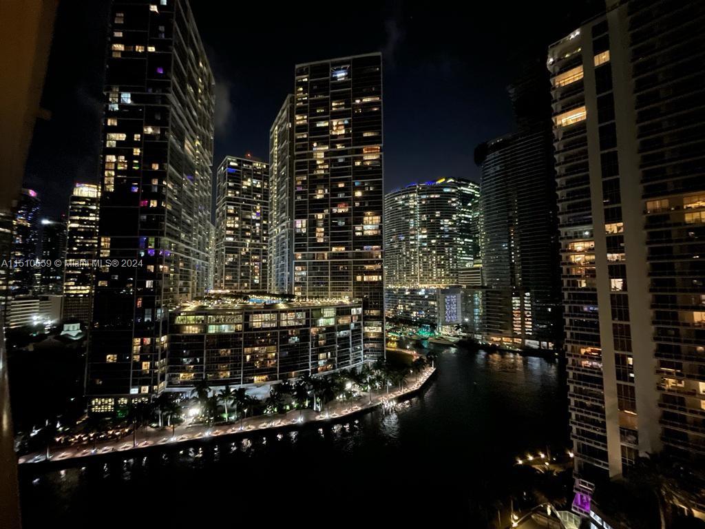 801 Brickell Key Blvd 1804, Miami, Florida 33131, 3 Bedrooms Bedrooms, ,3 BathroomsBathrooms,Residentiallease,For Rent,801 Brickell Key Blvd 1804,A11510659