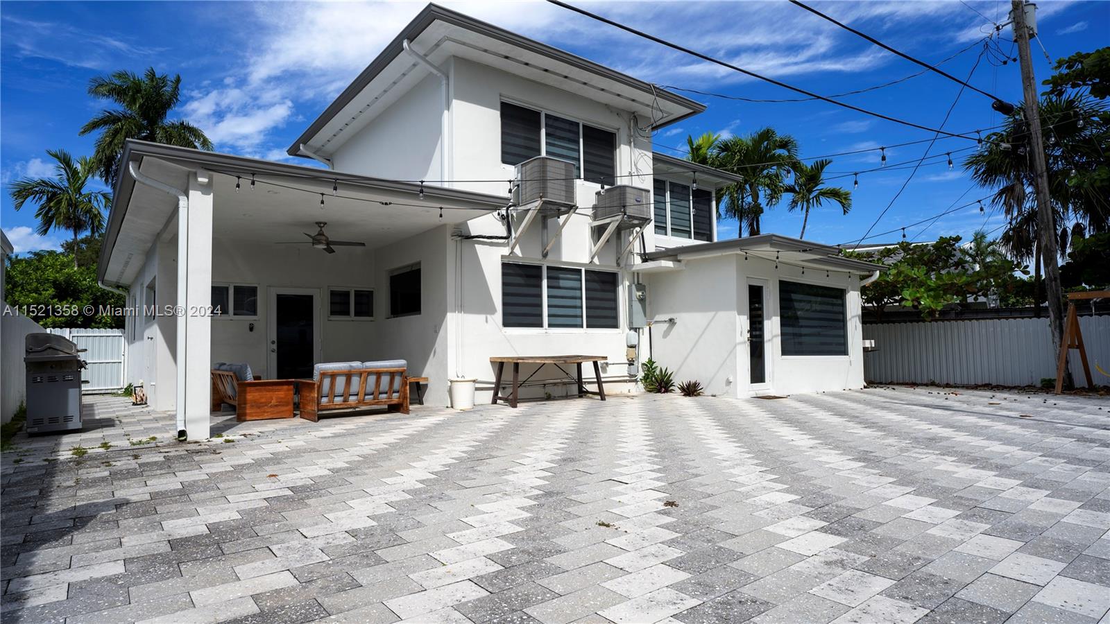 1920 NW 13th St, Miami, Florida 33125, 3 Bedrooms Bedrooms, ,2 BathroomsBathrooms,Residential,For Sale,1920 NW 13th St,A11521358