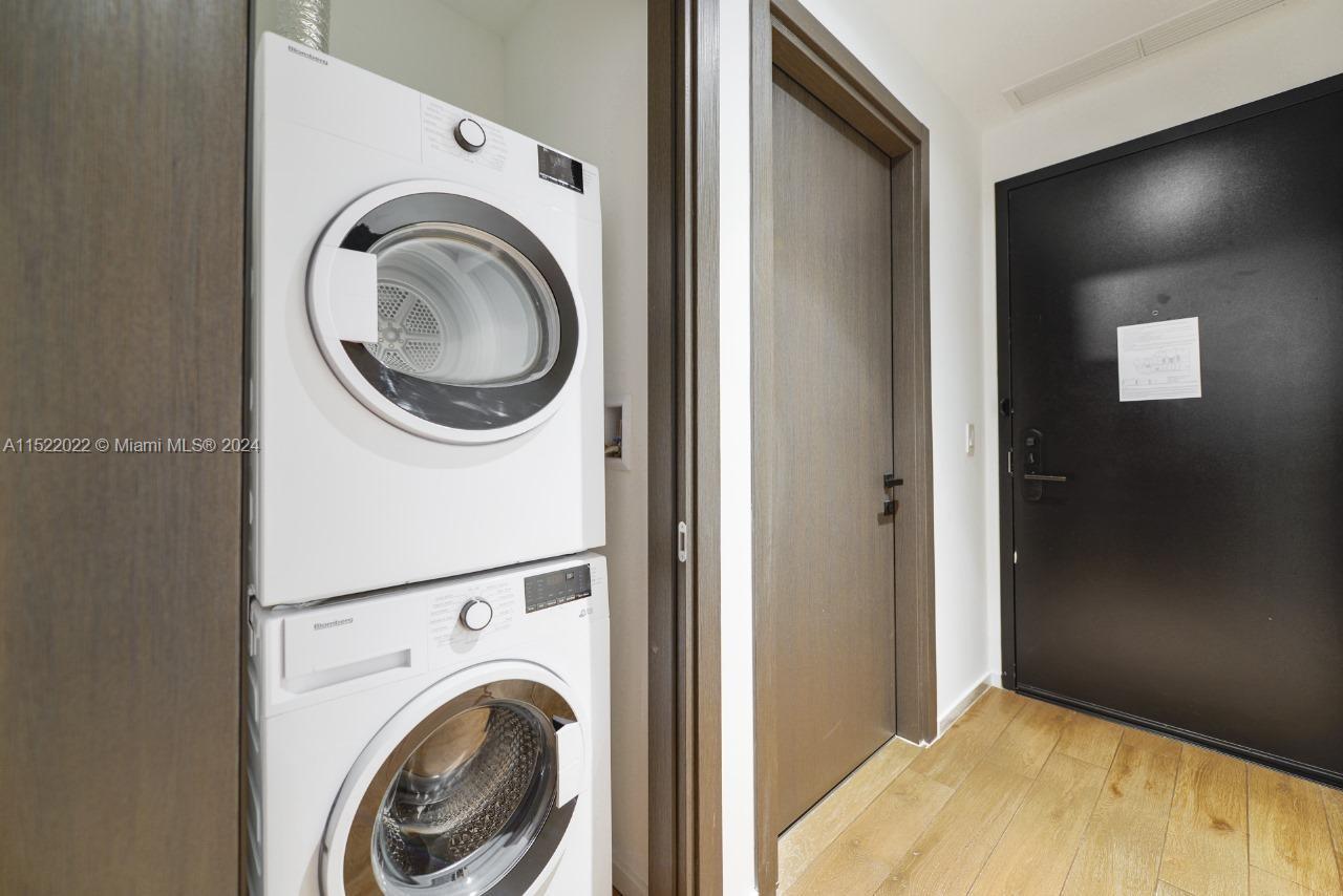 398 NE 5 2007, Miami, Florida 33132, ,1 BathroomBathrooms,Residential,For Sale,398 NE 5 2007,A11522022