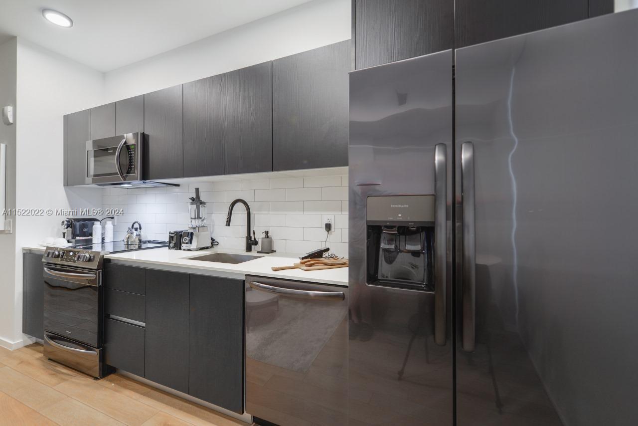 398 NE 5 2007, Miami, Florida 33132, ,1 BathroomBathrooms,Residential,For Sale,398 NE 5 2007,A11522022