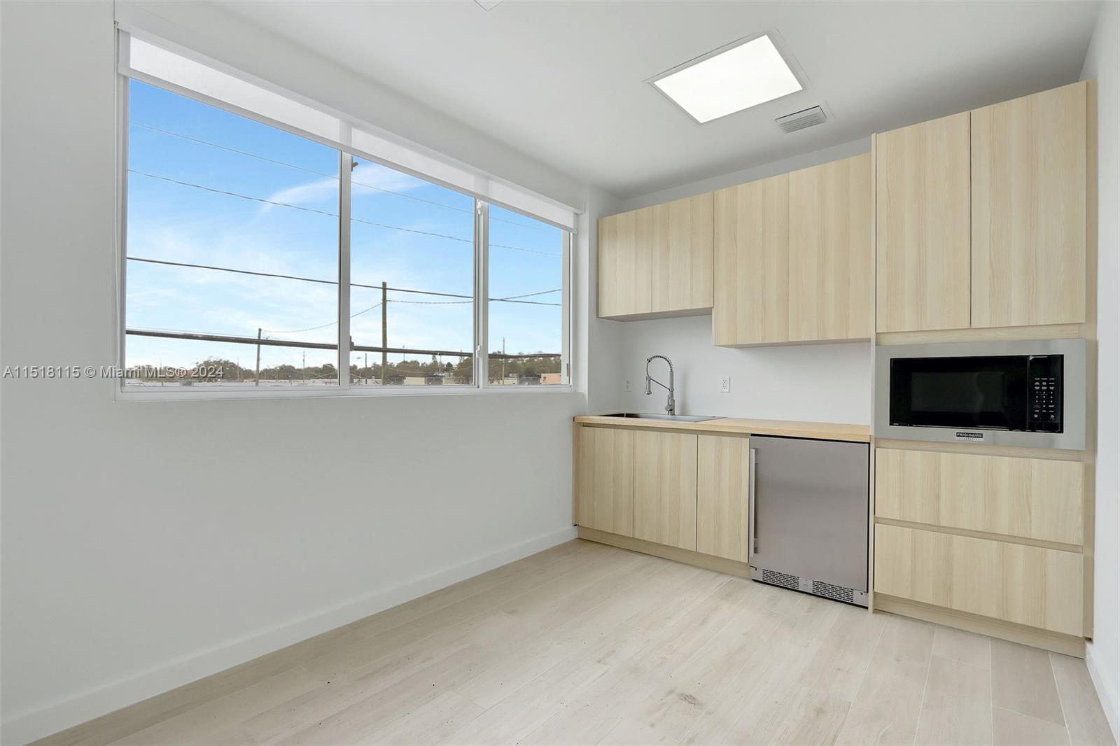 235 NE 67th St, Miami, Florida 33138, ,Commerciallease,For Rent,235 NE 67th St,A11518115