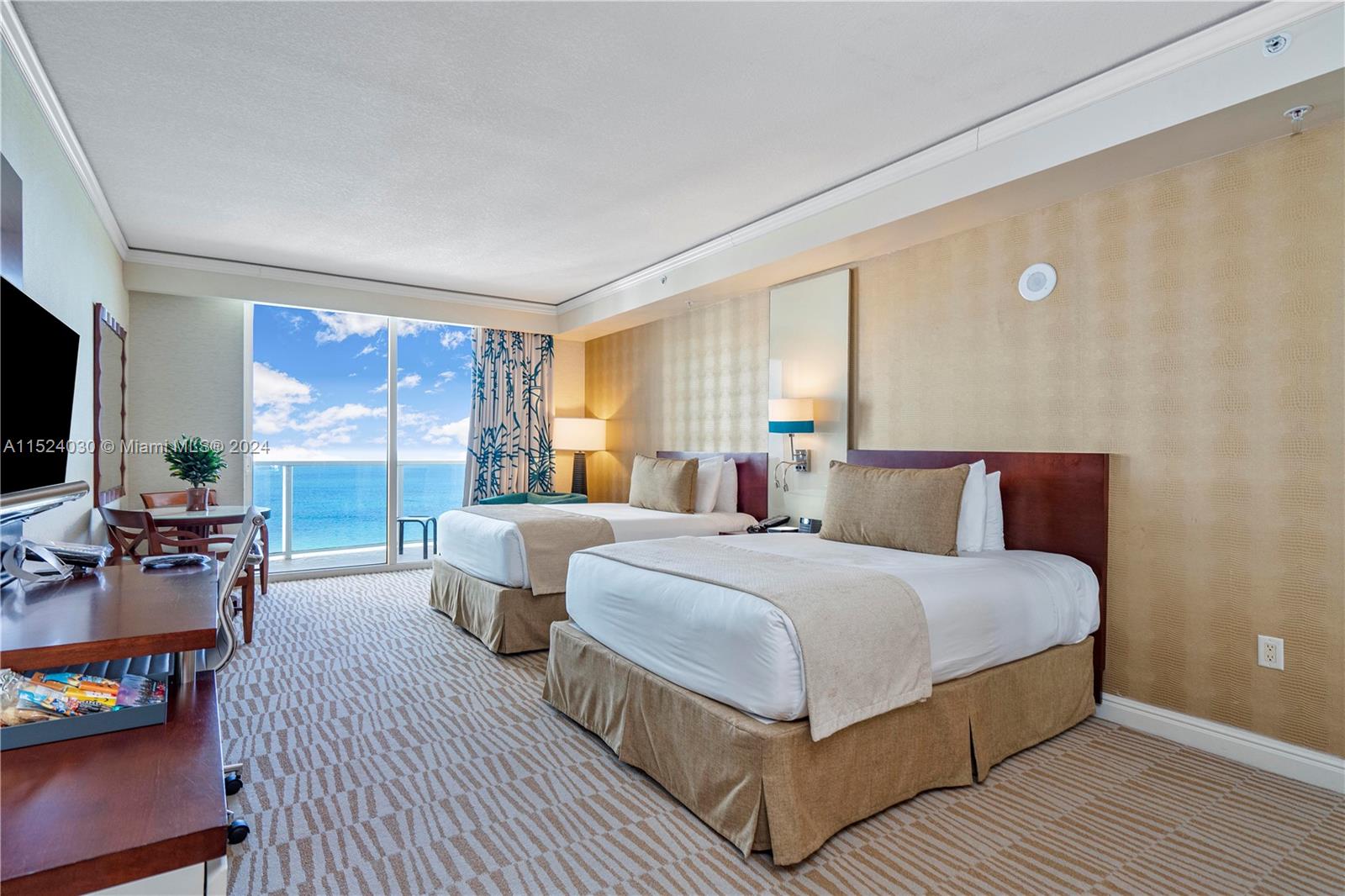 18001 Collins Ave 1706, Sunny Isles Beach, Florida 33160, ,1 BathroomBathrooms,Residential,For Sale,18001 Collins Ave 1706,A11524030