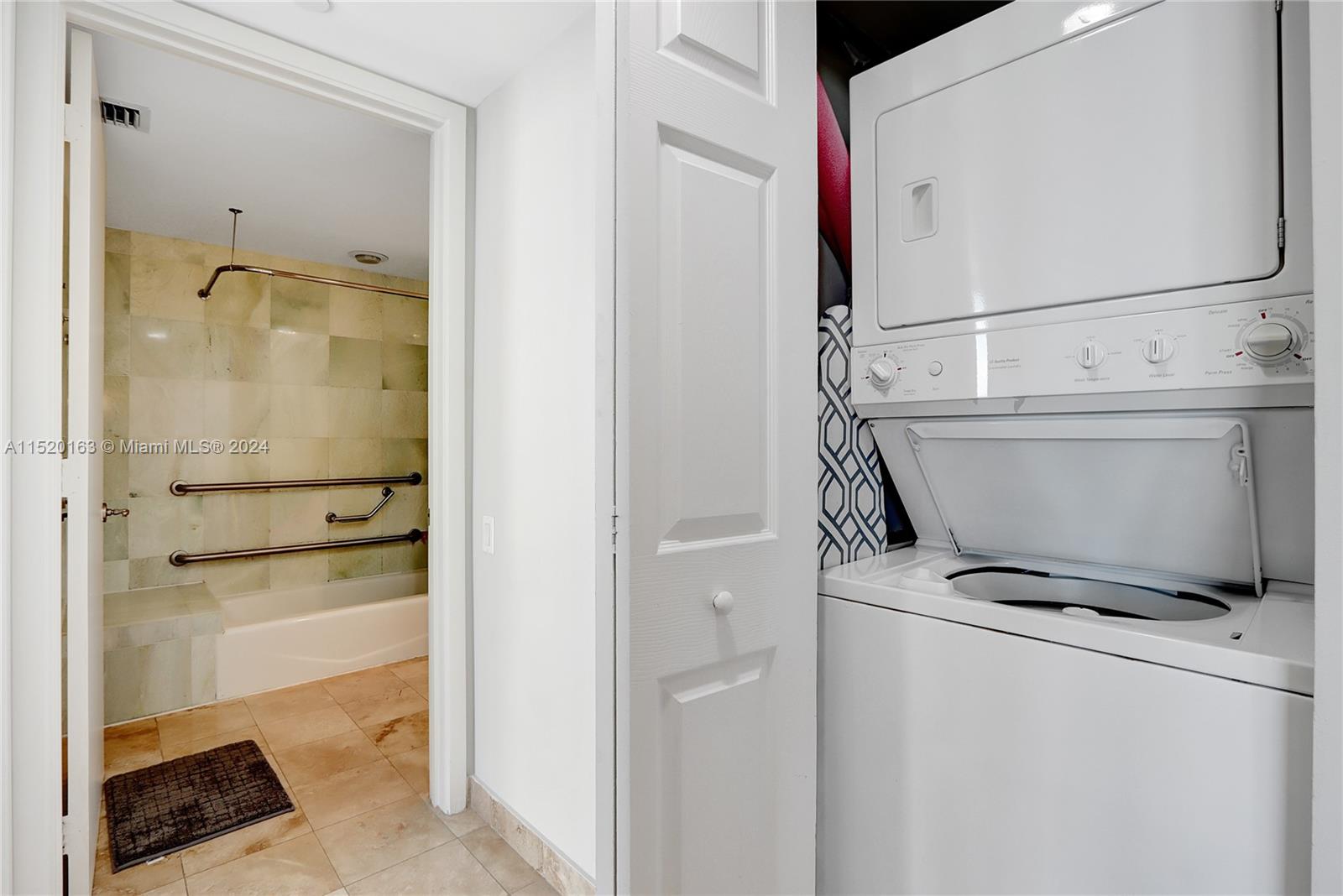 18683 Collins Ave 1804, Sunny Isles Beach, Florida 33160, 1 Bedroom Bedrooms, ,1 BathroomBathrooms,Residentiallease,For Rent,18683 Collins Ave 1804,A11520163