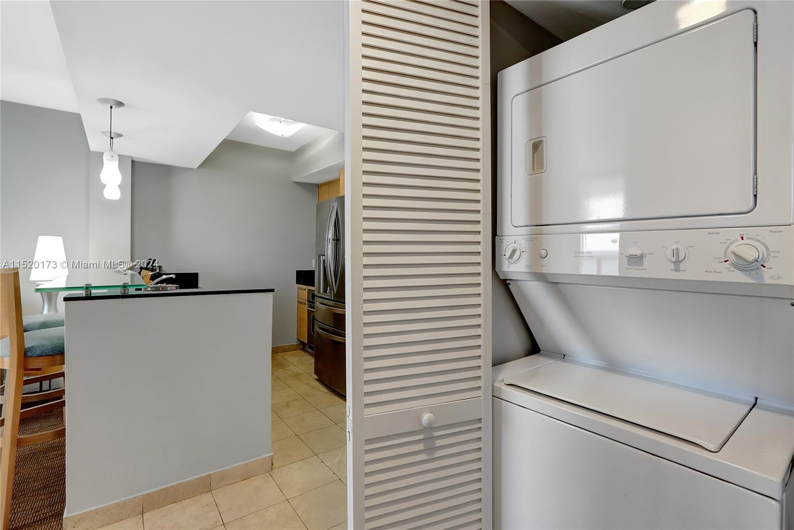 18683 Collins Ave 2505, Sunny Isles Beach, Florida 33160, 1 Bedroom Bedrooms, ,1 BathroomBathrooms,Residentiallease,For Rent,18683 Collins Ave 2505,A11520173