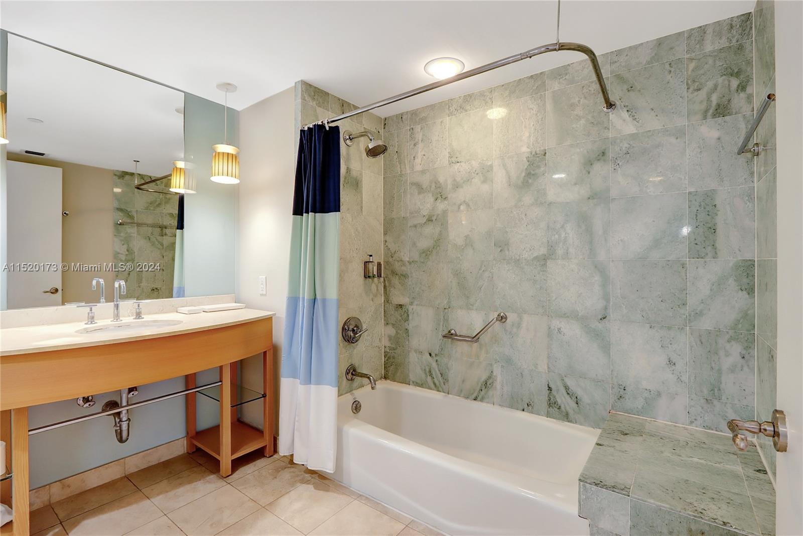 18683 Collins Ave 2505, Sunny Isles Beach, Florida 33160, 1 Bedroom Bedrooms, ,1 BathroomBathrooms,Residentiallease,For Rent,18683 Collins Ave 2505,A11520173
