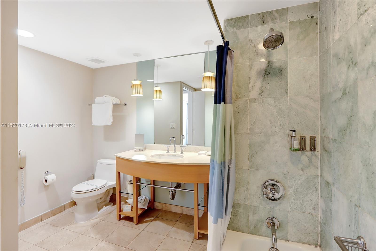 18683 Collins Ave 2505, Sunny Isles Beach, Florida 33160, 1 Bedroom Bedrooms, ,1 BathroomBathrooms,Residentiallease,For Rent,18683 Collins Ave 2505,A11520173