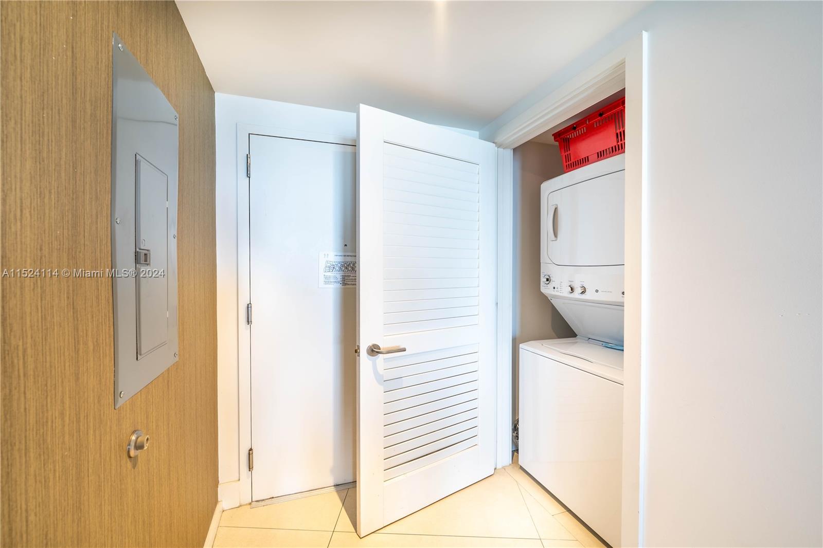 4111 S Ocean Dr 3112, Hollywood, Florida 33019, 1 Bedroom Bedrooms, ,1 BathroomBathrooms,Residential,For Sale,4111 S Ocean Dr 3112,A11524114