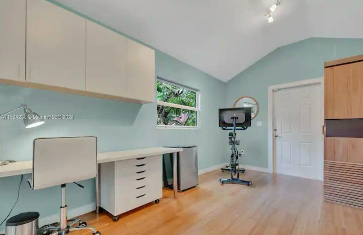 Biscayne Park, Florida 33161, 4 Bedrooms Bedrooms, ,2 BathroomsBathrooms,Residentiallease,For Rent,A11524230