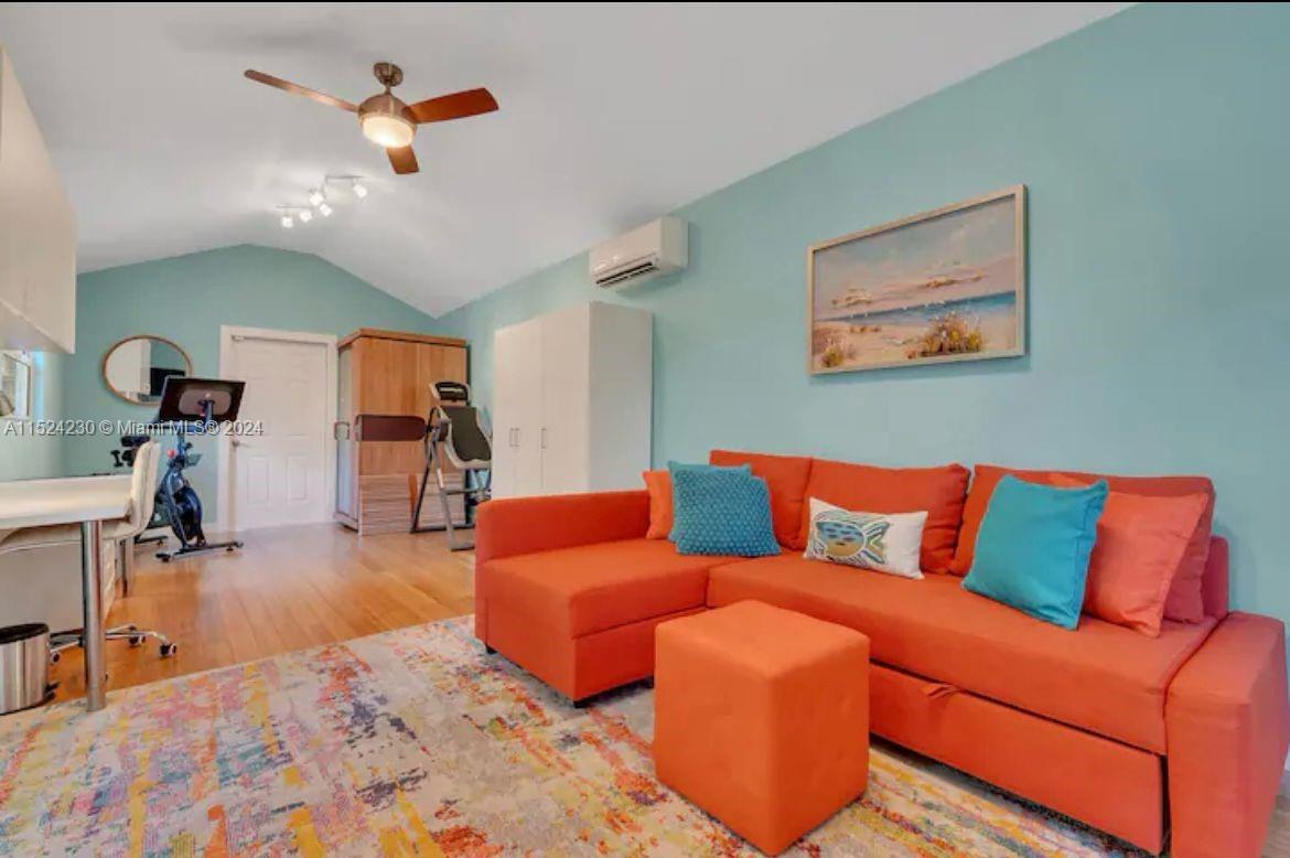 Biscayne Park, Florida 33161, 4 Bedrooms Bedrooms, ,2 BathroomsBathrooms,Residentiallease,For Rent,A11524230