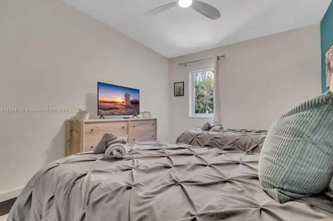Biscayne Park, Florida 33161, 4 Bedrooms Bedrooms, ,2 BathroomsBathrooms,Residentiallease,For Rent,A11524230