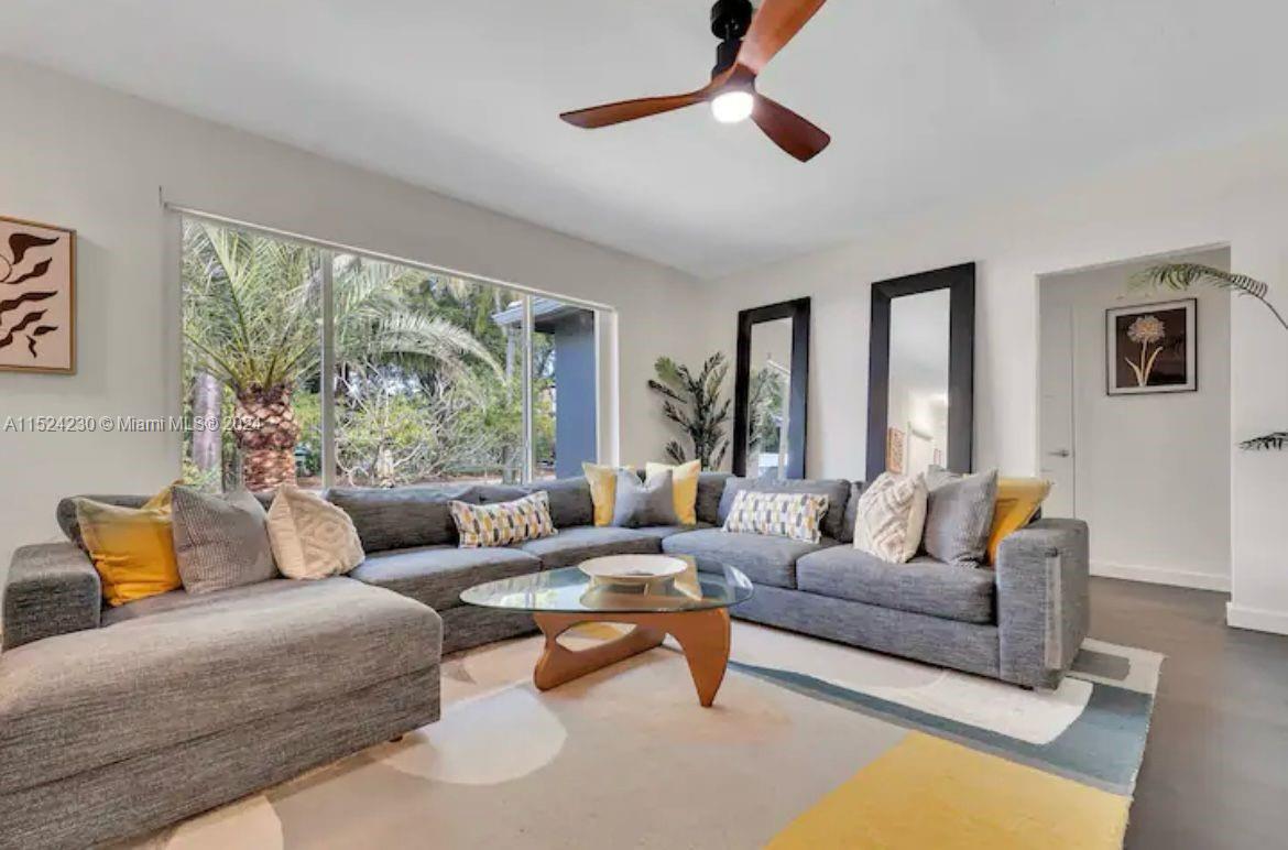 Biscayne Park, Florida 33161, 4 Bedrooms Bedrooms, ,2 BathroomsBathrooms,Residentiallease,For Rent,A11524230