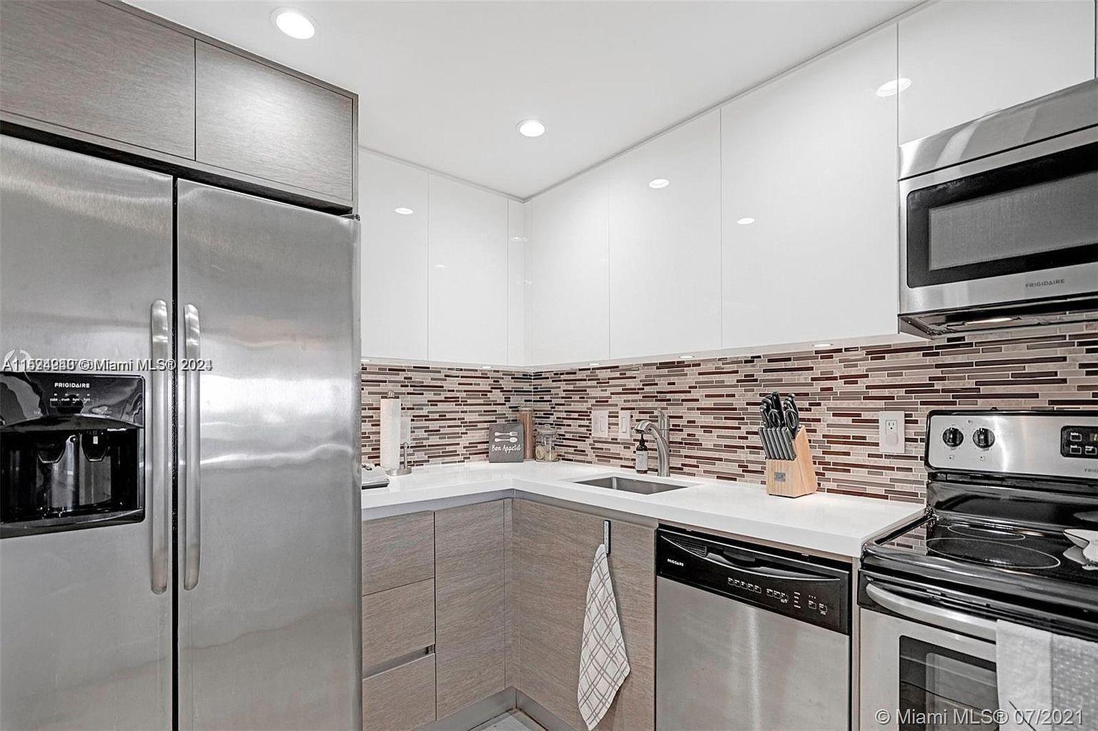 13499 Biscayne Blvd 503, North Miami, Florida 33181, 1 Bedroom Bedrooms, ,1 BathroomBathrooms,Residential,For Sale,13499 Biscayne Blvd 503,A11524240