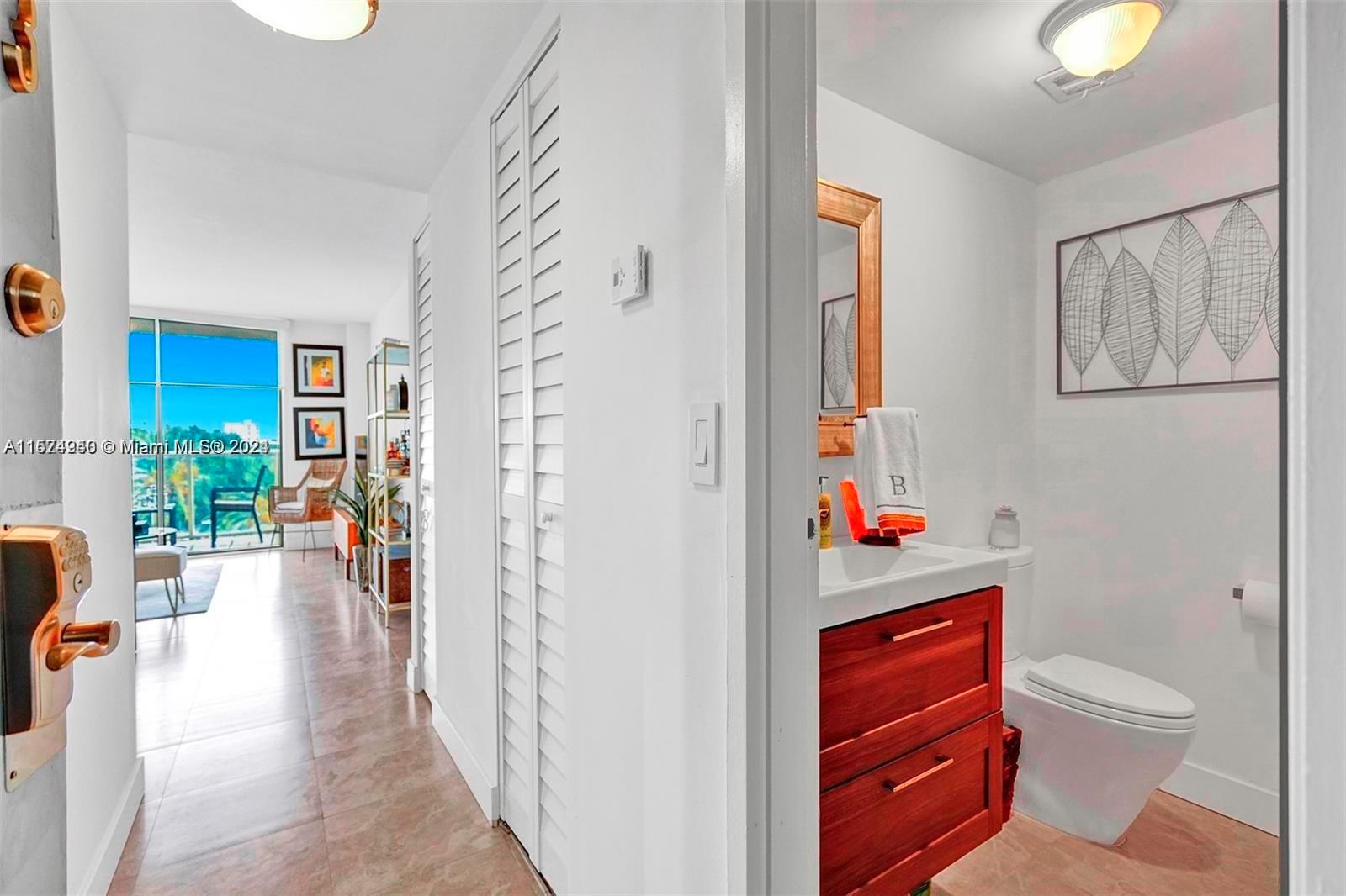 13499 Biscayne Blvd 503, North Miami, Florida 33181, 1 Bedroom Bedrooms, ,1 BathroomBathrooms,Residential,For Sale,13499 Biscayne Blvd 503,A11524240