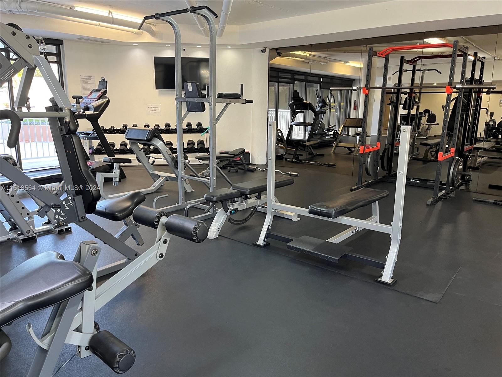 6423 Collins Ave 1408, Miami Beach, Florida 33141, 1 Bedroom Bedrooms, ,1 BathroomBathrooms,Residentiallease,For Rent,6423 Collins Ave 1408,A11518564