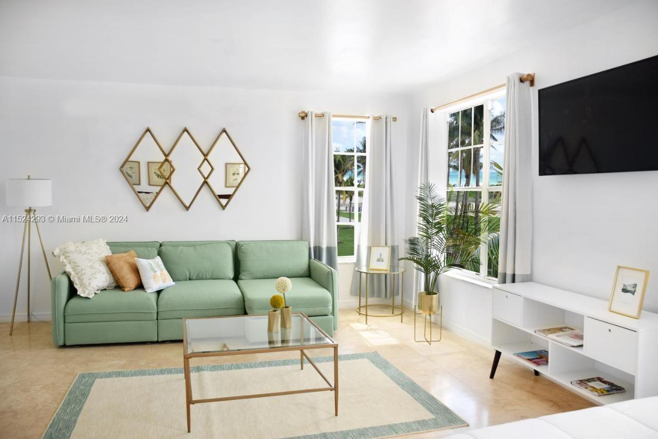 600 Ocean Dr, Miami Beach, Florida 33139, ,Commercialsale,For Sale,600 Ocean Dr,A11524293