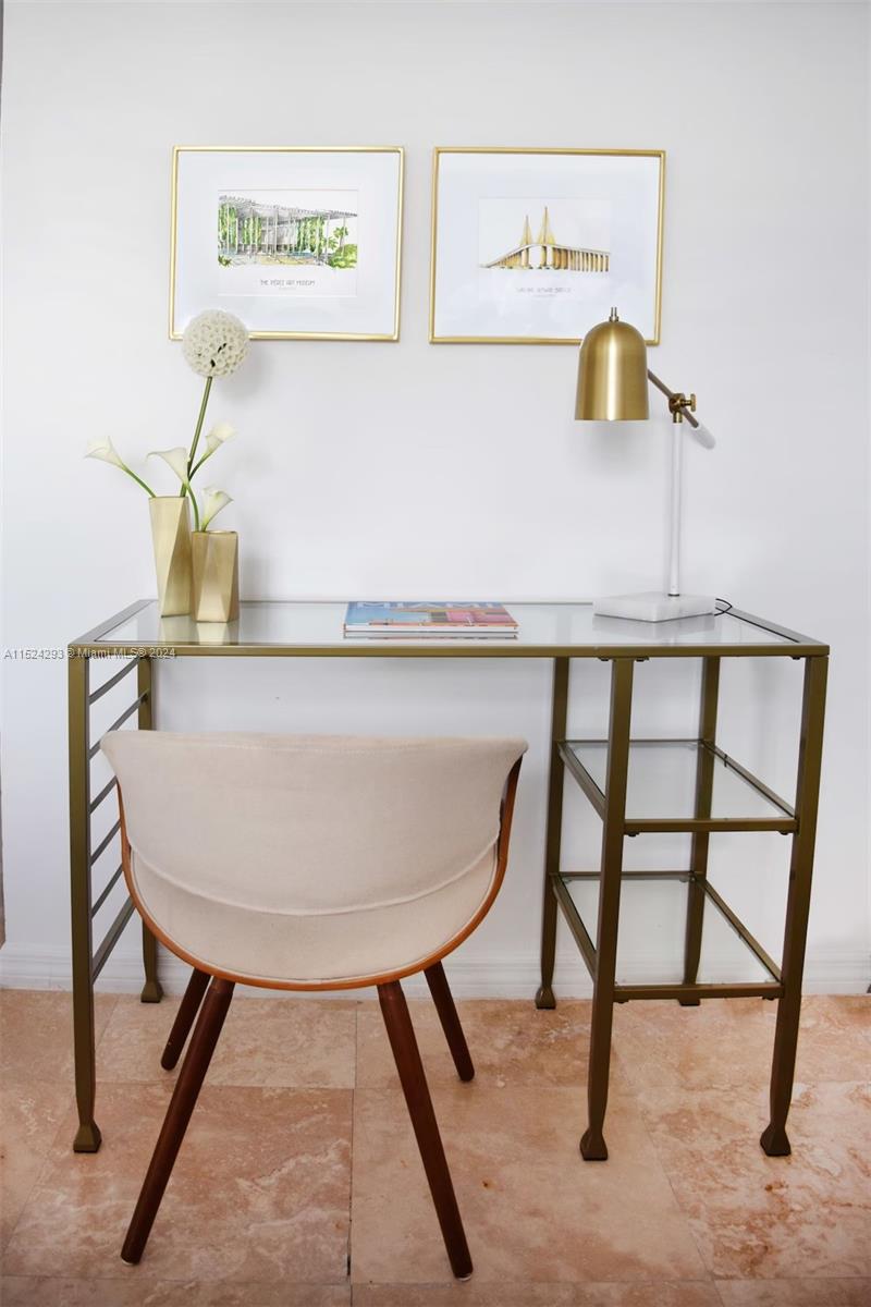 600 Ocean Dr, Miami Beach, Florida 33139, ,Commercialsale,For Sale,600 Ocean Dr,A11524293