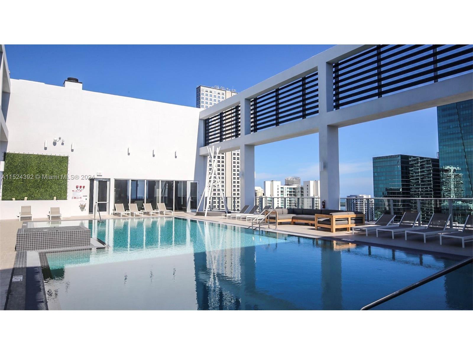 151 SE 1st ST 2907, Miami, Florida 33131, 1 Bedroom Bedrooms, 1 Room Rooms,1 BathroomBathrooms,Residential,For Sale,151 SE 1st ST 2907,A11524392