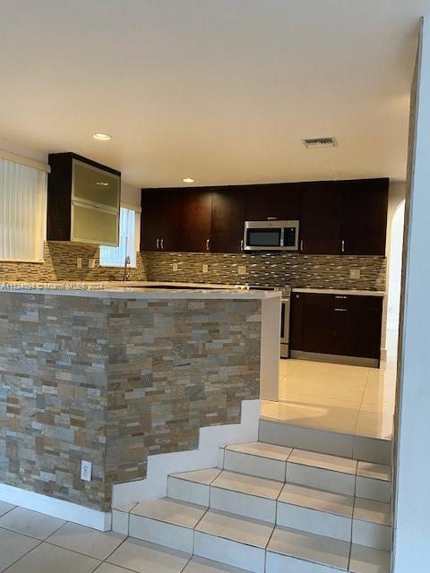 5813 NW 108th Pl 0, Doral, Florida 33178, 4 Bedrooms Bedrooms, ,3 BathroomsBathrooms,Residentiallease,For Rent,5813 NW 108th Pl 0,A11524394