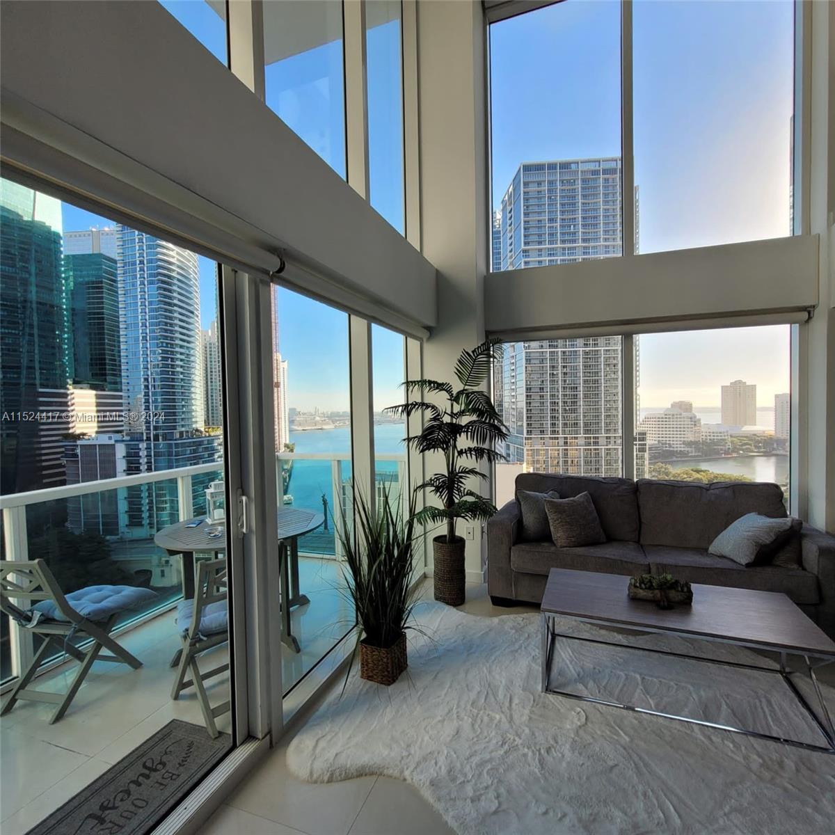 41 SE 5th St 1201, Miami, Florida 33131, 2 Bedrooms Bedrooms, ,2 BathroomsBathrooms,Residentiallease,For Rent,41 SE 5th St 1201,A11524417