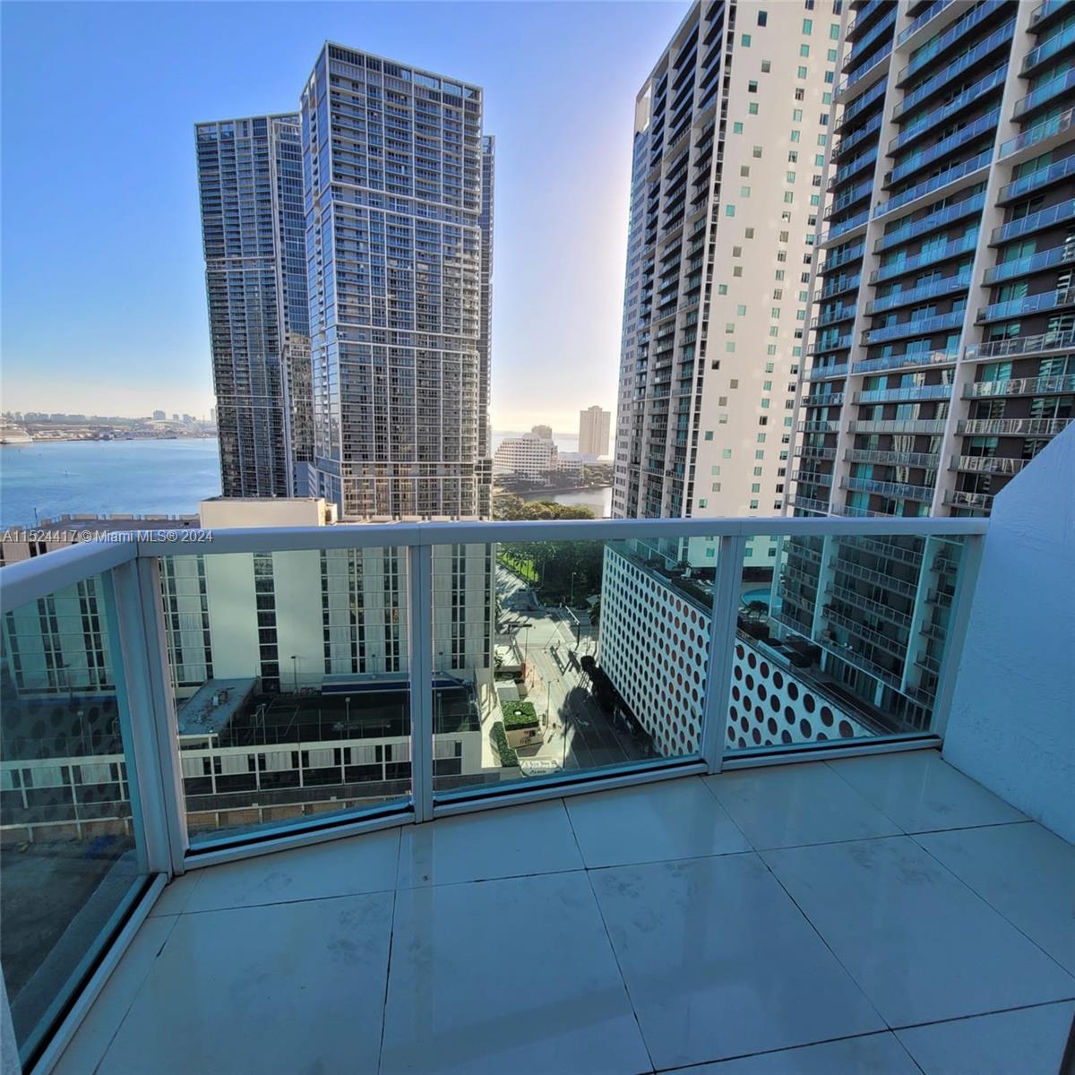 41 SE 5th St 1201, Miami, Florida 33131, 2 Bedrooms Bedrooms, ,2 BathroomsBathrooms,Residentiallease,For Rent,41 SE 5th St 1201,A11524417