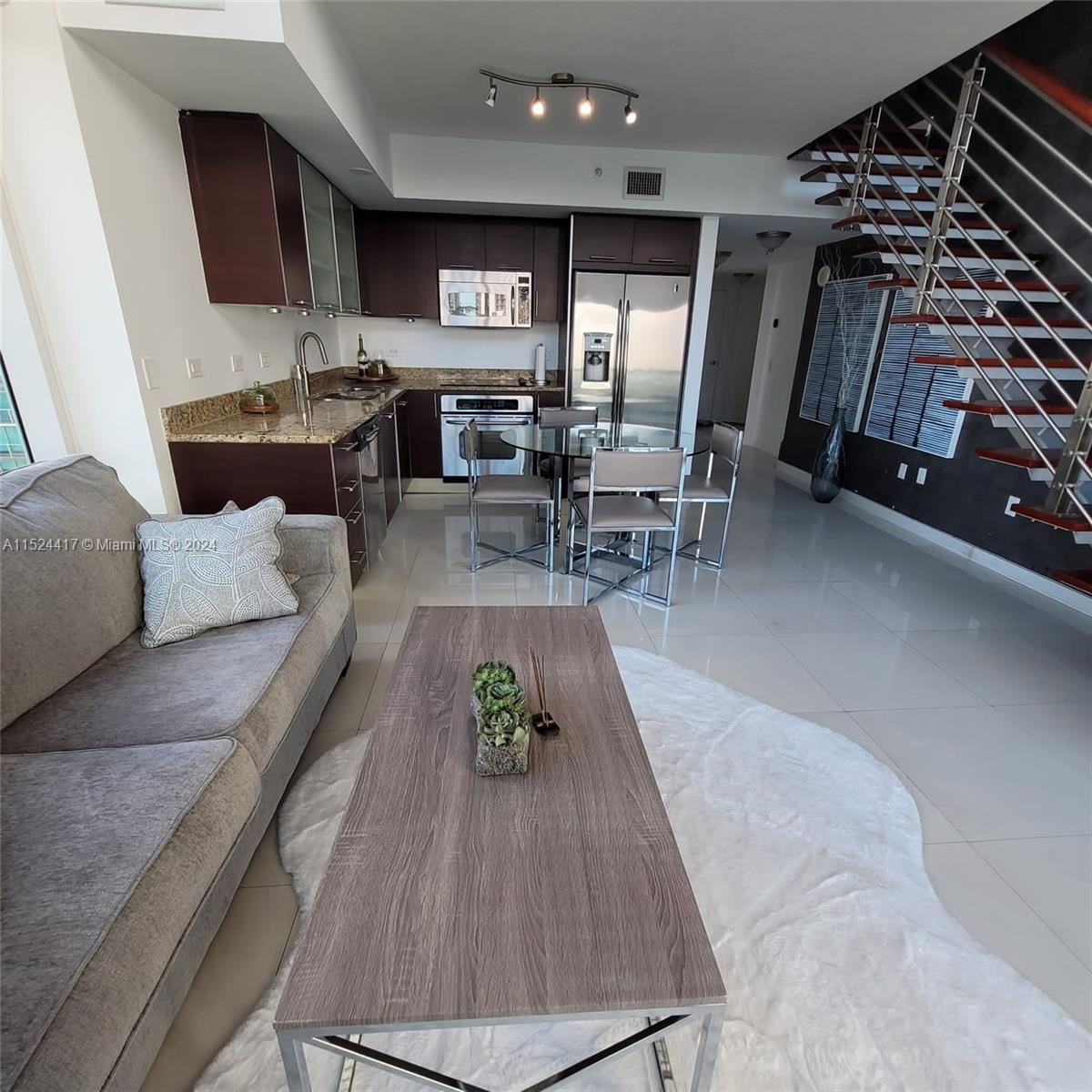 41 SE 5th St 1201, Miami, Florida 33131, 2 Bedrooms Bedrooms, ,2 BathroomsBathrooms,Residentiallease,For Rent,41 SE 5th St 1201,A11524417