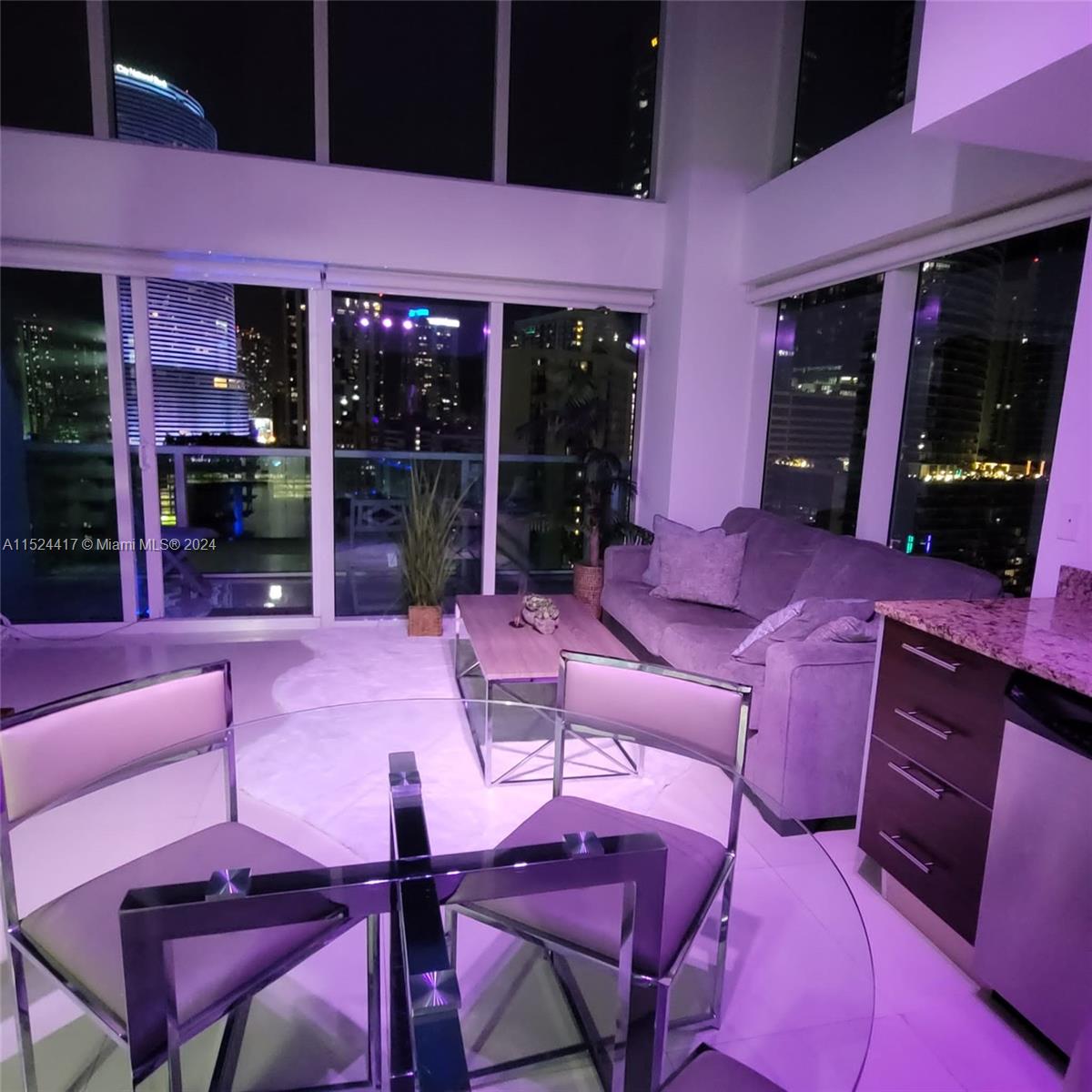 41 SE 5th St 1201, Miami, Florida 33131, 2 Bedrooms Bedrooms, ,2 BathroomsBathrooms,Residentiallease,For Rent,41 SE 5th St 1201,A11524417