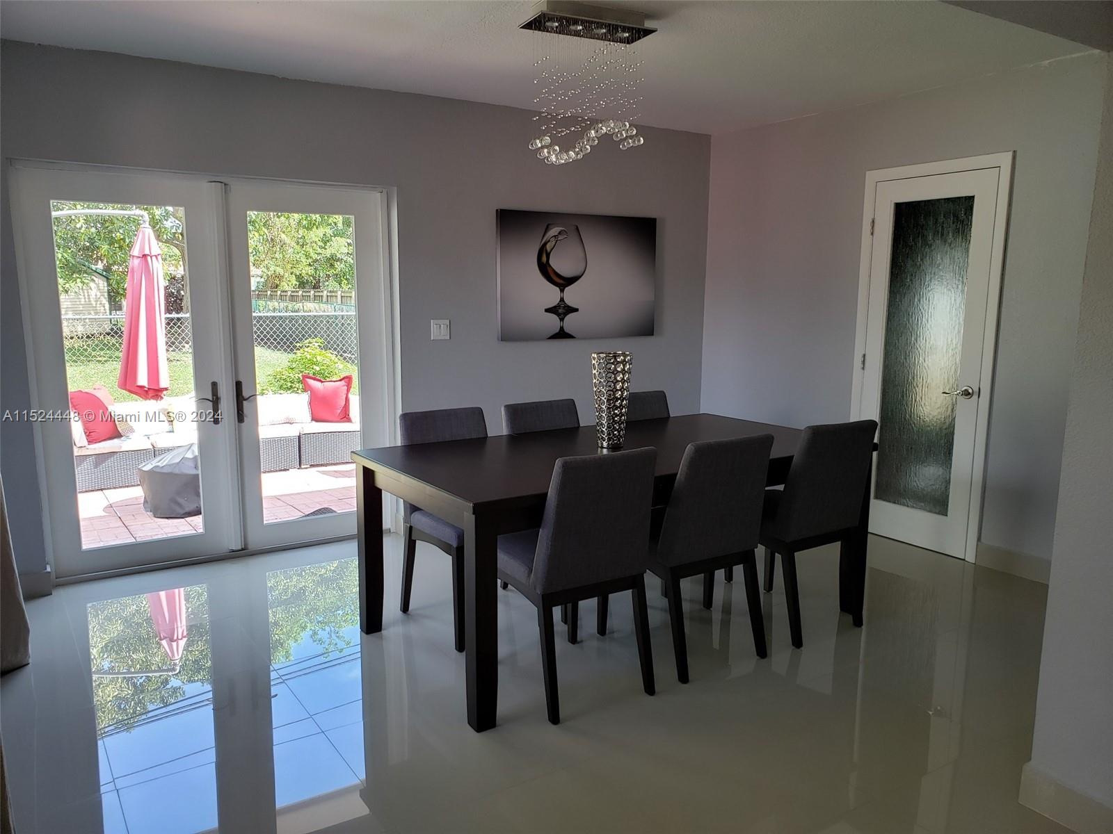 217 S 57th Ter, Hollywood, Florida 33023, 3 Bedrooms Bedrooms, ,2 BathroomsBathrooms,Residential,For Sale,217 S 57th Ter,A11524448