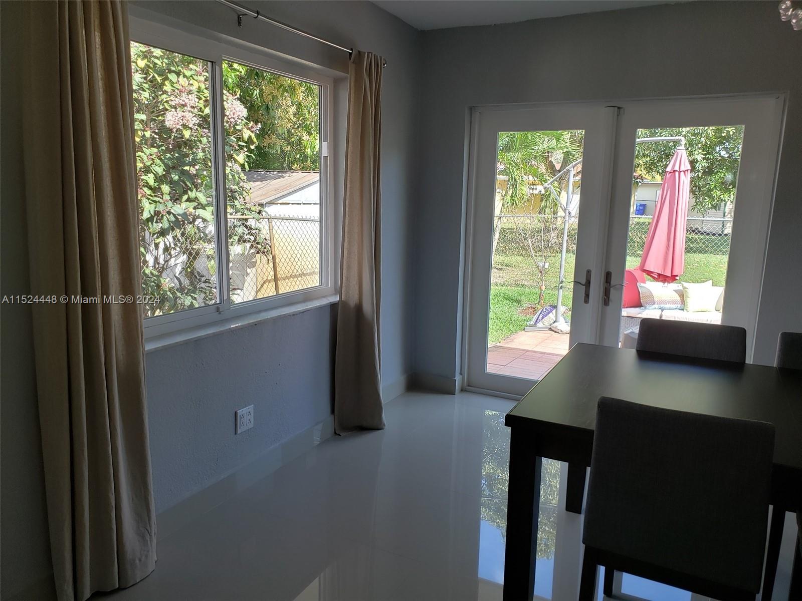 217 S 57th Ter, Hollywood, Florida 33023, 3 Bedrooms Bedrooms, ,2 BathroomsBathrooms,Residential,For Sale,217 S 57th Ter,A11524448