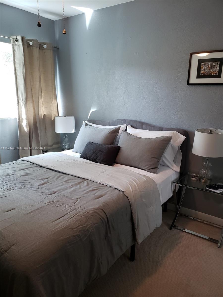 217 S 57th Ter, Hollywood, Florida 33023, 3 Bedrooms Bedrooms, ,2 BathroomsBathrooms,Residential,For Sale,217 S 57th Ter,A11524448