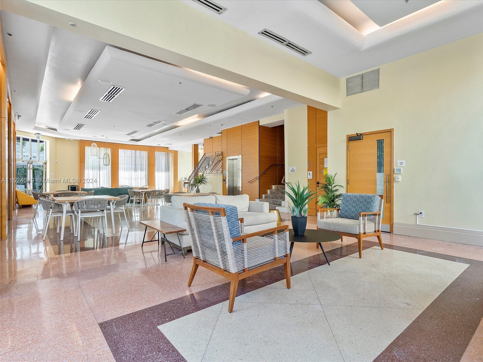 300 21st St, Miami Beach, Florida 33139, ,Commerciallease,For Rent,300 21st St,A11524089