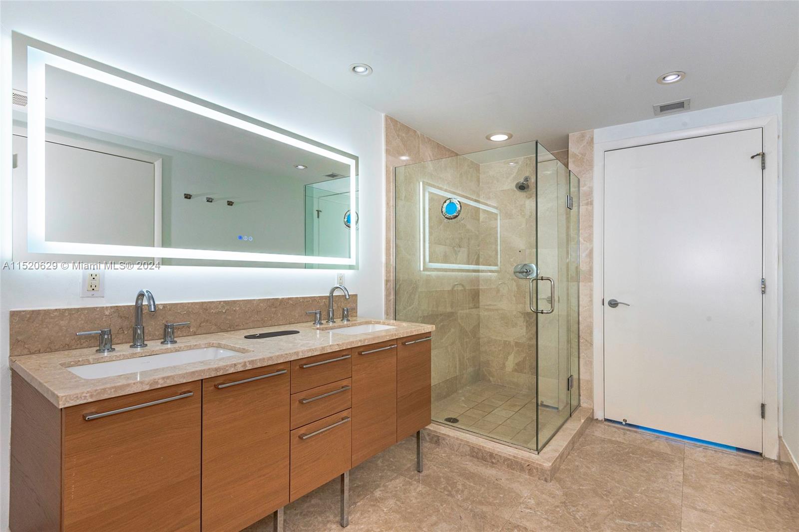 17001 Collins Ave 3101, Sunny Isles Beach, Florida 33160, 4 Bedrooms Bedrooms, ,4 BathroomsBathrooms,Residential,For Sale,17001 Collins Ave 3101,A11520629