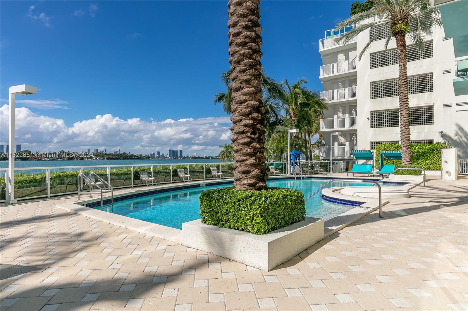 650 West Ave 904, Miami Beach, Florida 33139, 2 Bedrooms Bedrooms, ,2 BathroomsBathrooms,Residential,For Sale,650 West Ave 904,A11522651