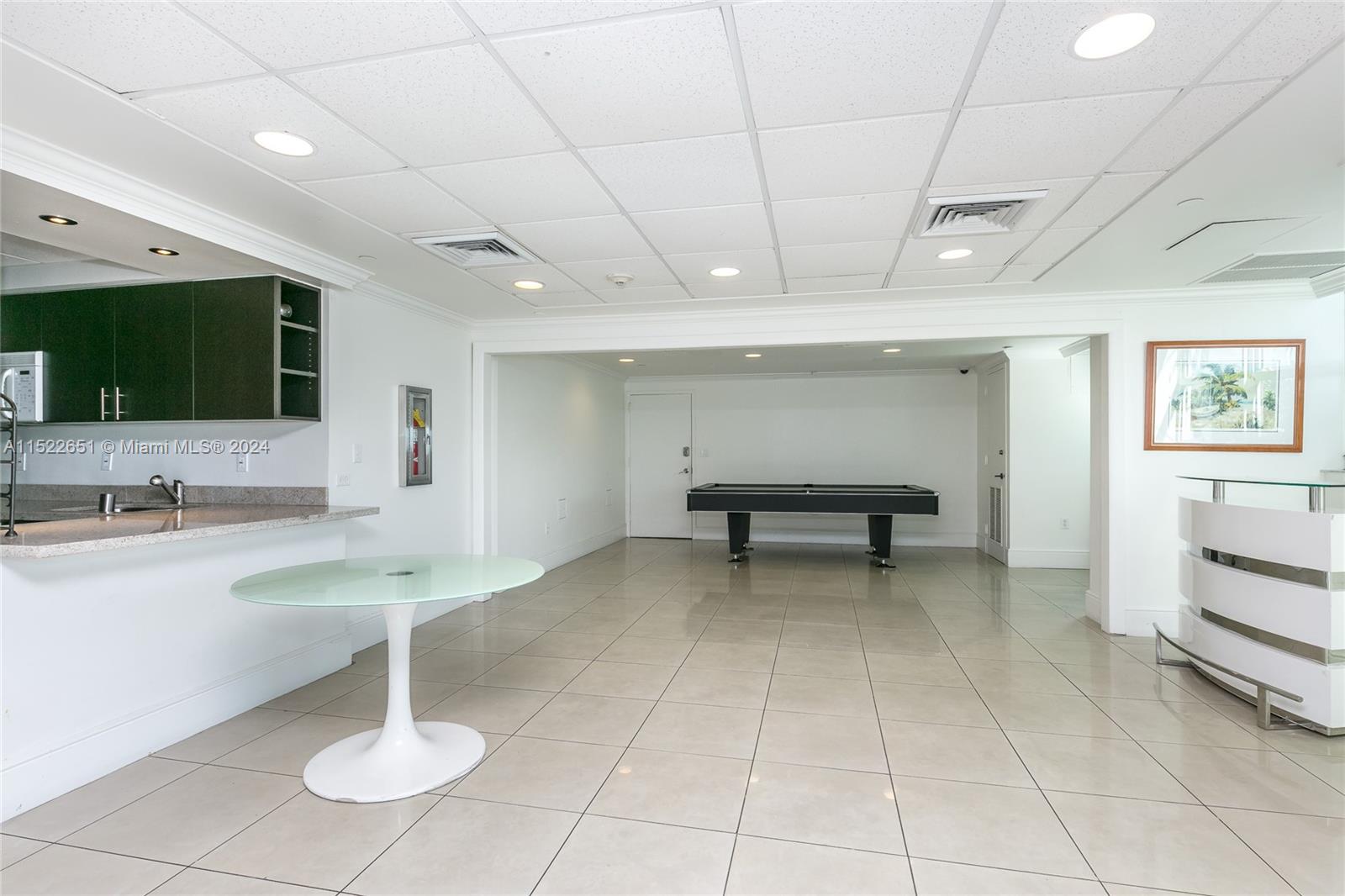 650 West Ave 904, Miami Beach, Florida 33139, 2 Bedrooms Bedrooms, ,2 BathroomsBathrooms,Residential,For Sale,650 West Ave 904,A11522651