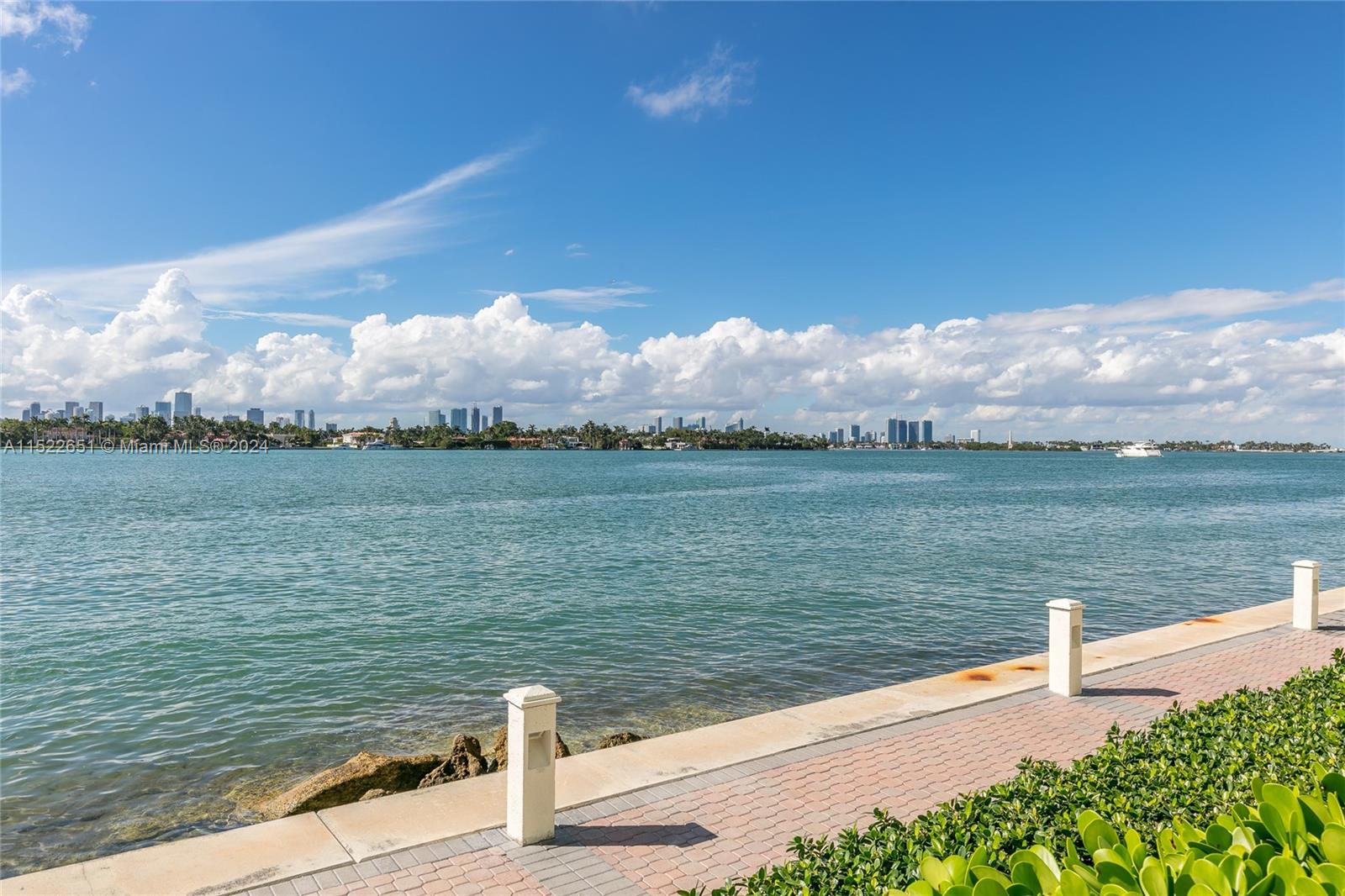 650 West Ave 904, Miami Beach, Florida 33139, 2 Bedrooms Bedrooms, ,2 BathroomsBathrooms,Residential,For Sale,650 West Ave 904,A11522651