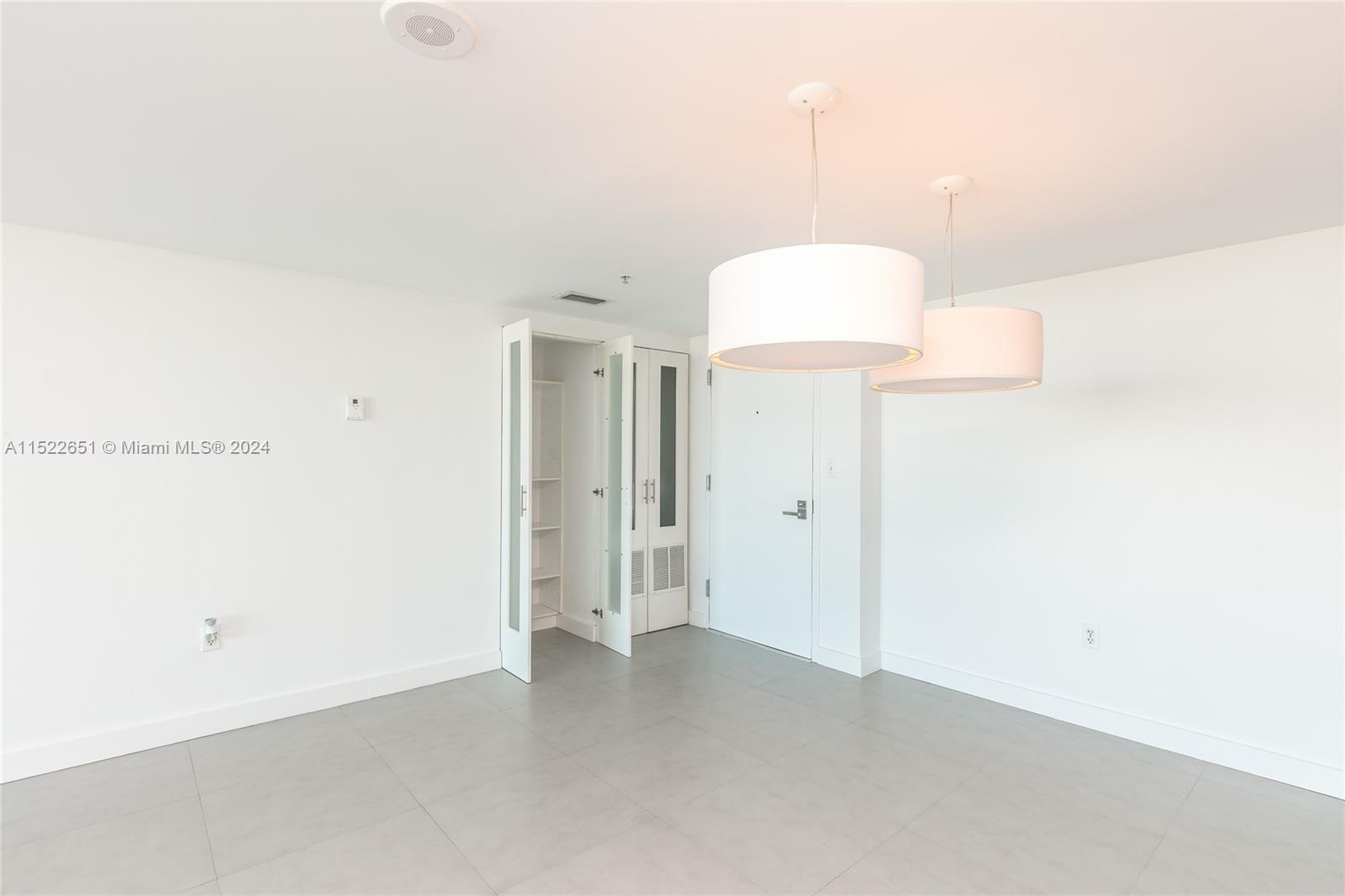 650 West Ave 904, Miami Beach, Florida 33139, 2 Bedrooms Bedrooms, ,2 BathroomsBathrooms,Residential,For Sale,650 West Ave 904,A11522651