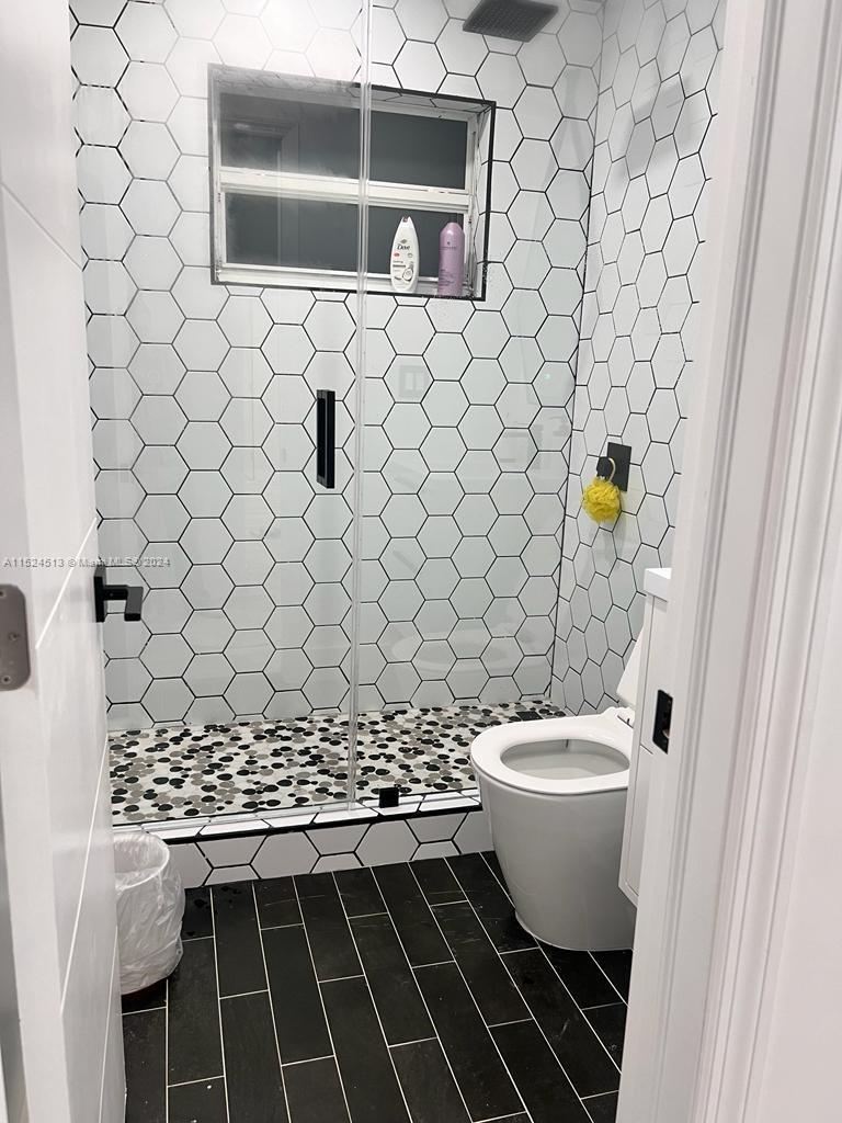 1611 Madison St, Hollywood, Florida 33020, 3 Bedrooms Bedrooms, ,2 BathroomsBathrooms,Residential,For Sale,1611 Madison St,A11524513