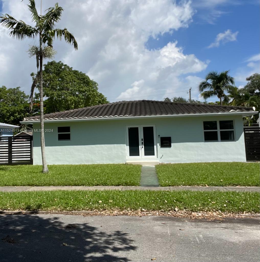 1611 Madison St, Hollywood, Florida 33020, 3 Bedrooms Bedrooms, ,2 BathroomsBathrooms,Residential,For Sale,1611 Madison St,A11524513
